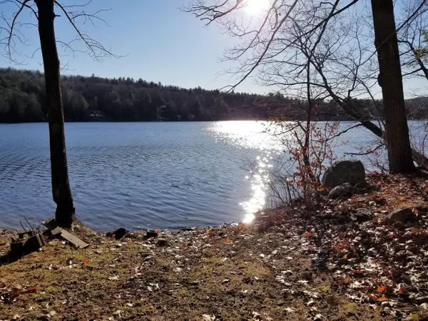 Litchfield, ME 04350,39 Forest LN