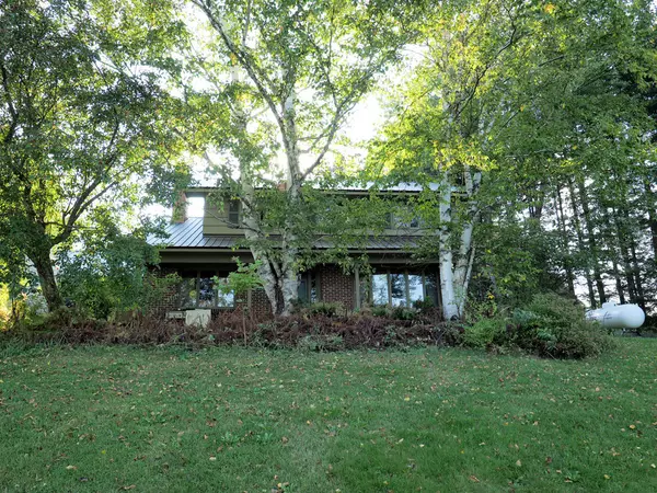 Presque Isle, ME 04769,403 Parsons RD