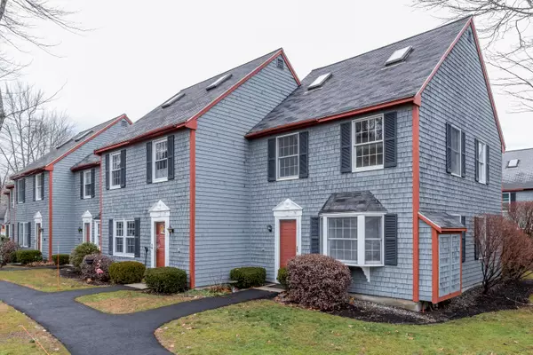 16 Munroe LN #16, Topsham, ME 04086