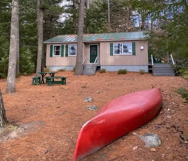 92 Castle View LN, Belgrade, ME 04917