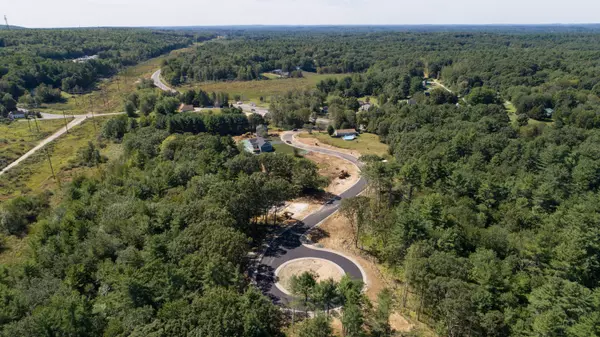 7 Cole LN, South Berwick, ME 03908