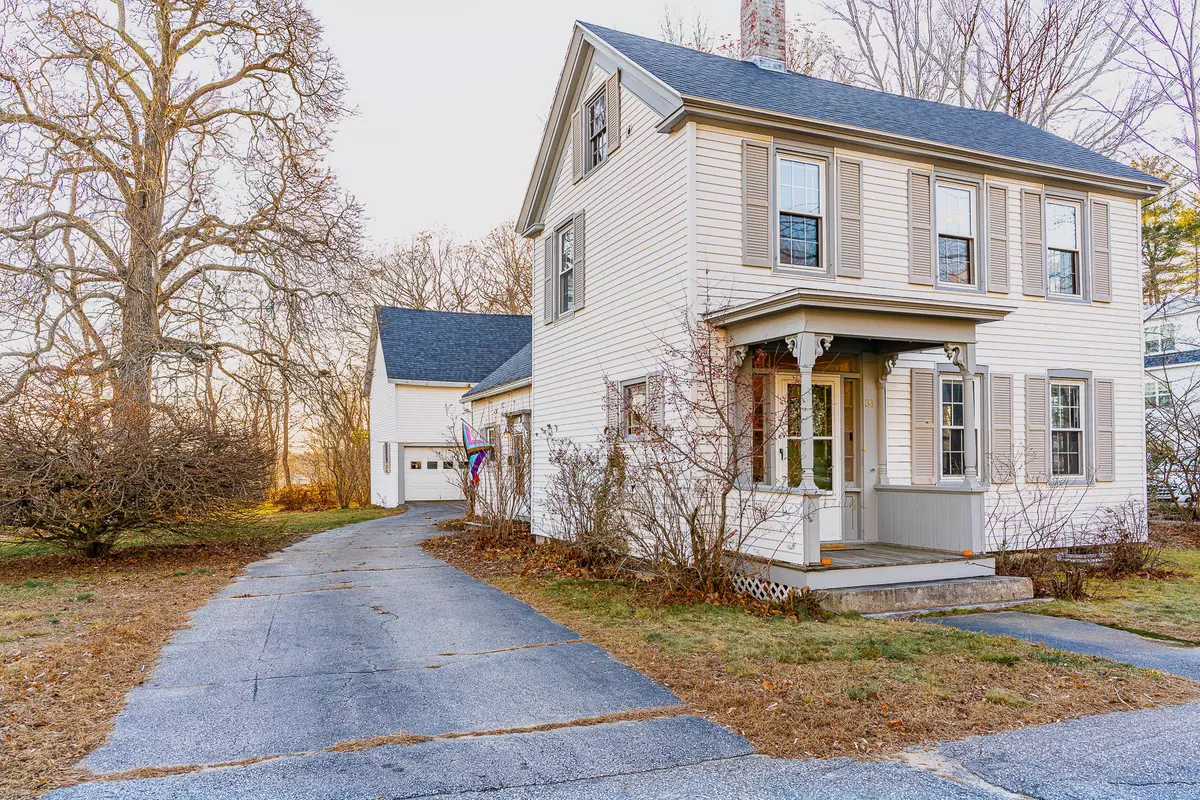 Topsham, ME 04086,31 Elm ST