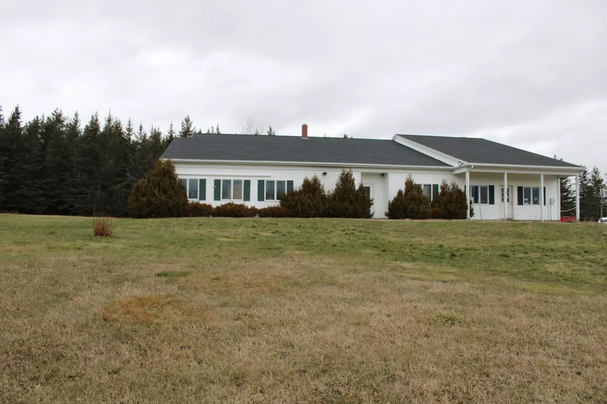 Fort Fairfield, ME 04742,205 Limestone RD