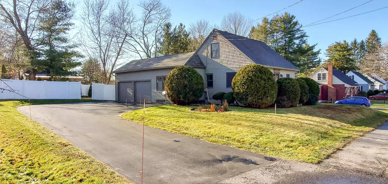 48 Newland AVE, Augusta, ME 04330