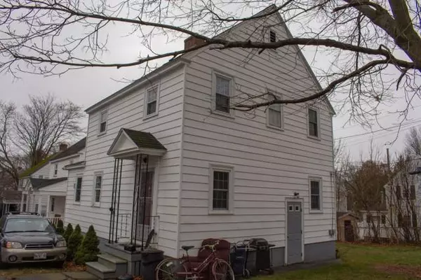 16 Cobb RD, Bath, ME 04530