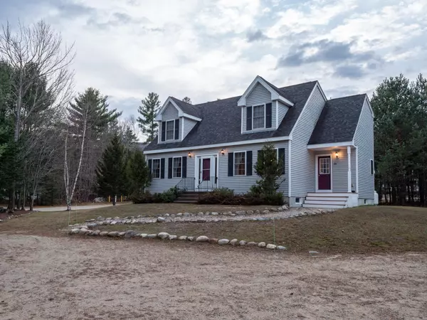 35 Crosby LN, Newry, ME 04261