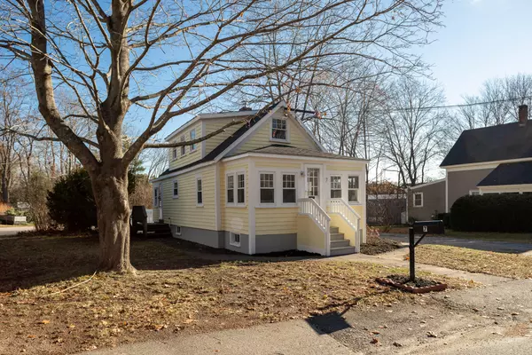 Kennebunk, ME 04043,7 Parsons ST