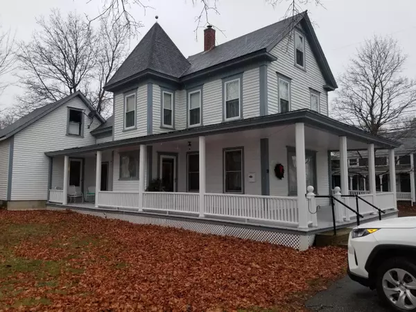 18 Whitman ST, Norway, ME 04268