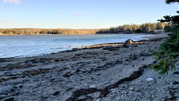 Deer Isle, ME 04627,15 Sturdee LN