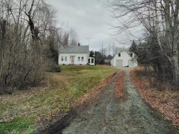 Hancock, ME 04640,343 Old Route One