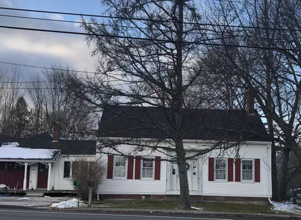 Orrington, ME 04474,87 River RD