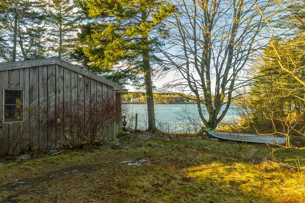 27 Bufflehead Cove, South Thomaston, ME 04858