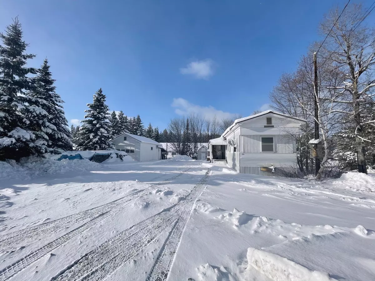 Fort Kent, ME 04743,224 E East Main ST