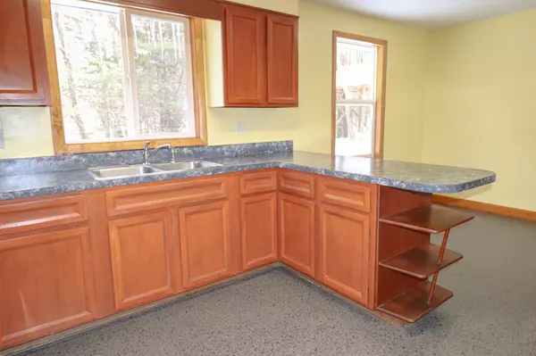Dixfield, ME 04224,12 Holt Hill RD