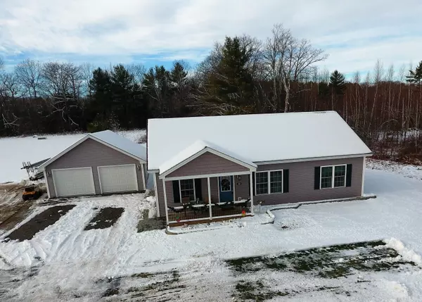 31 Overlook DR, Litchfield, ME 04350