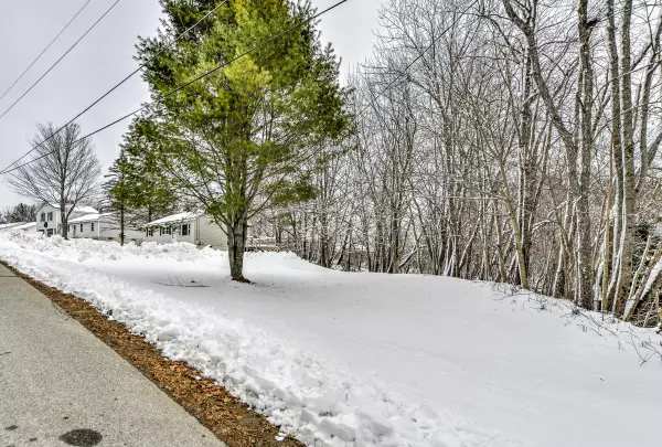 Oakland, ME 04963,40 Lakeview DR