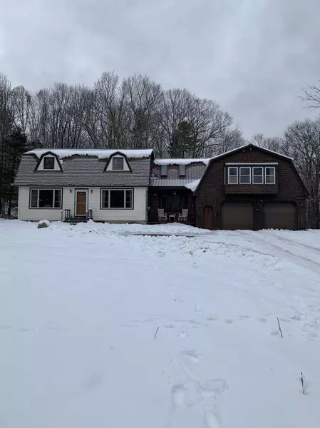 204 Robinson RD, Livermore, ME 04253