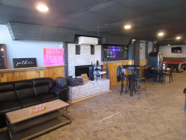 Fort Kent, ME 04743,328 W Main ST