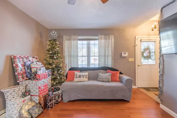 Lisbon, ME 04250,19 Crest AVE