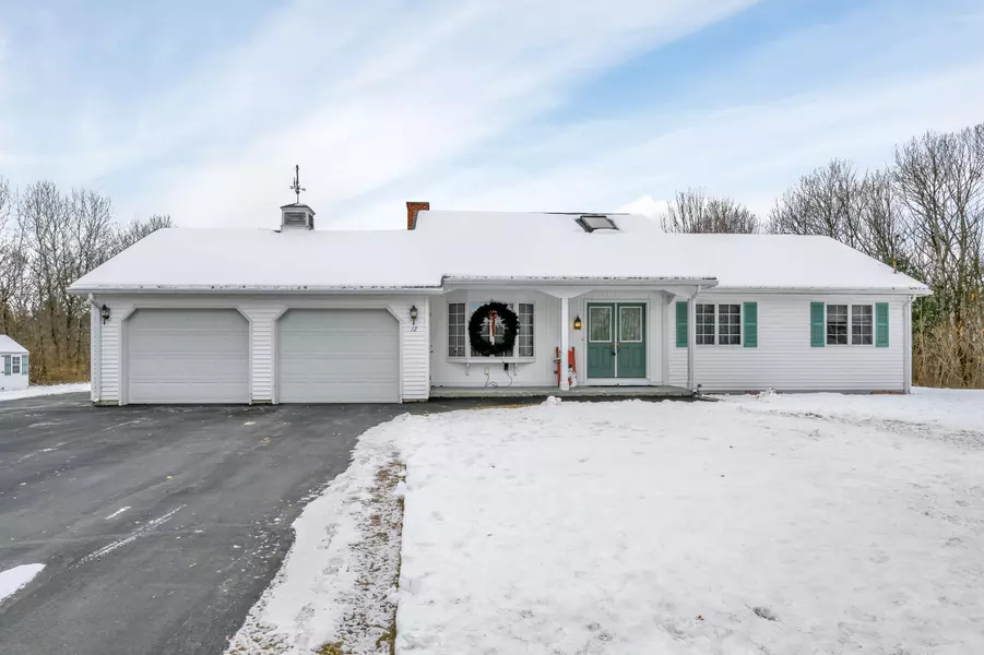 12 Hartford ST, Lewiston, ME 04240