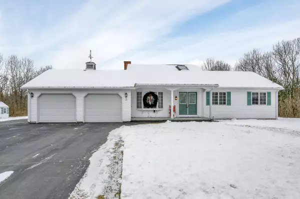 Lewiston, ME 04240,12 Hartford ST