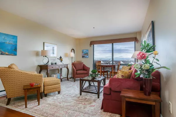 South Portland, ME 04106,148 Breakwater DR #407