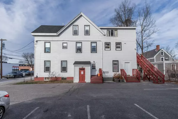 Westbrook, ME 04092,8 Pleasant ST