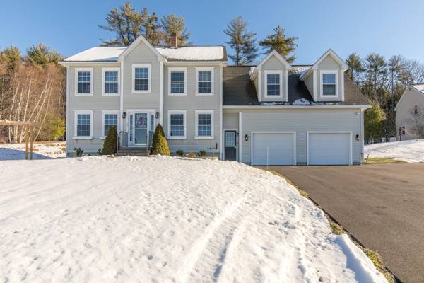 28 Kings LN, Windham, ME 04062