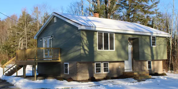 793 Hallowell Litchfield RD, West Gardiner, ME 04345