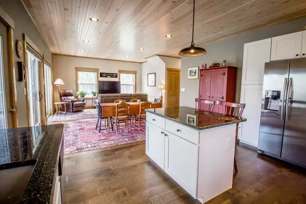 Wilton, ME 04294,6 Callahan RD