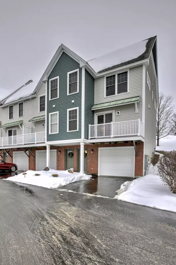 10 Heron Cove DR #5, South Portland, ME 04106