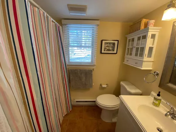 Ogunquit, ME 03907,112 Highland AVE