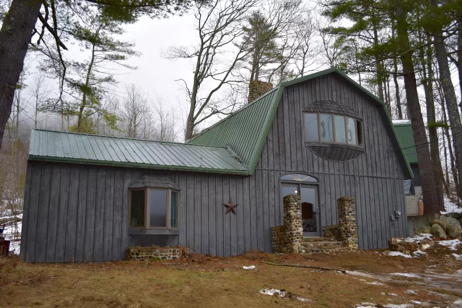 1690 US-2, Rumford, ME 04276