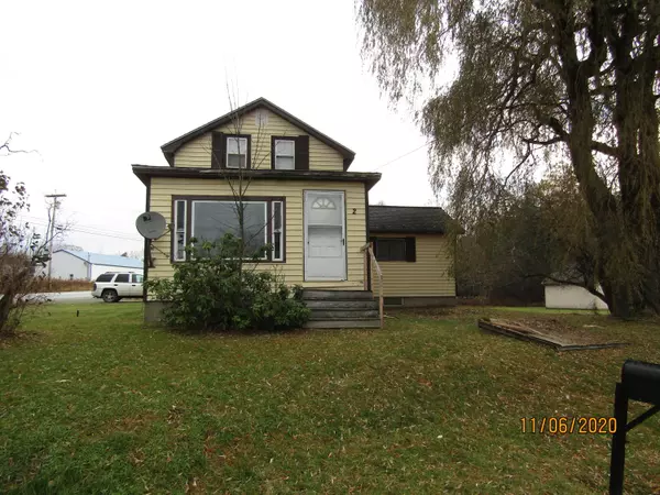 2 Main ST, Medway, ME 04460