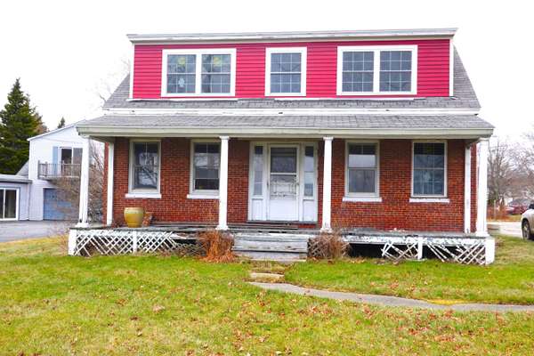 100 E Main ST, Searsport, ME 04974