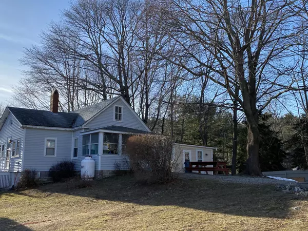 Ogunquit, ME 03907,28 School ST