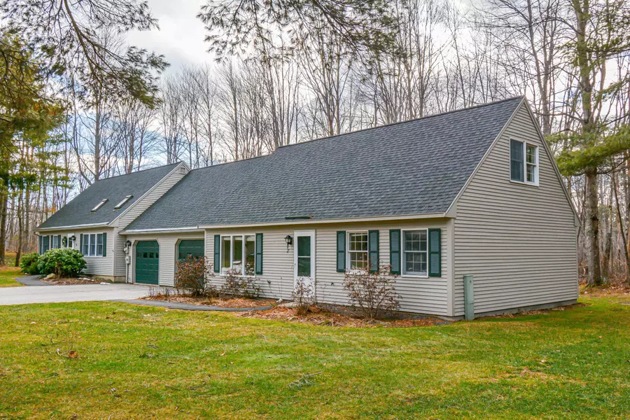 27 Riverbend DR #27, Yarmouth, ME 04096