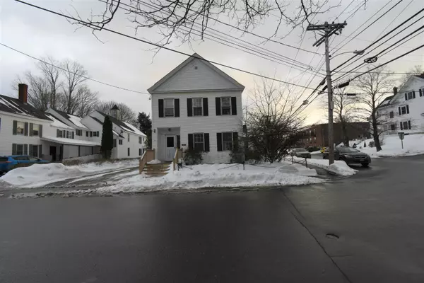 Brunswick, ME 04011,19 Lincoln ST #8