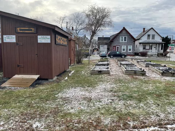 Waterville, ME 04901,15 Carrean ST