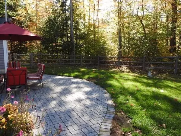 Naples, ME 04055,97 Taylor LN