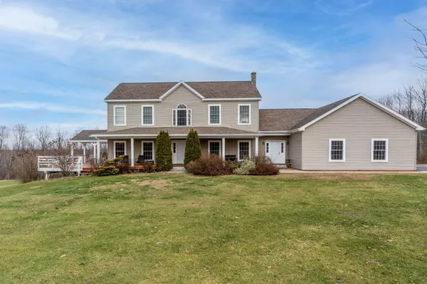 559 Center Minot Hill RD, Minot, ME 04258