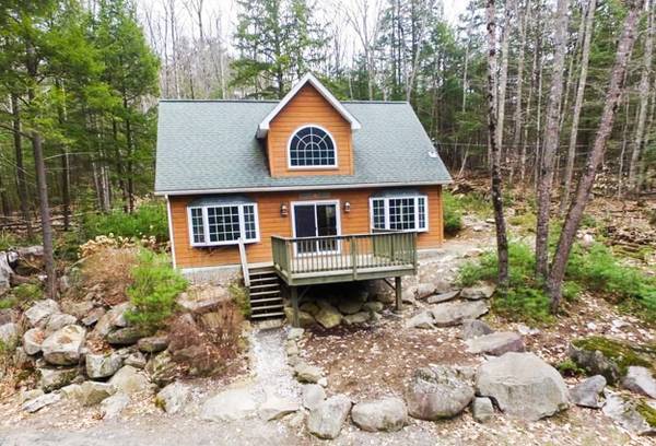 96 Lakeshore DR, Belgrade, ME 04917