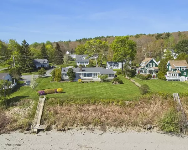 Rockport, ME 04856,20 Warrenton ST