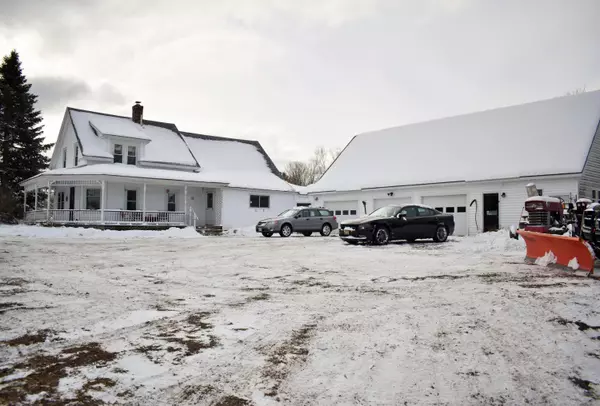 Saint Albans, ME 04971,234 Dexter RD