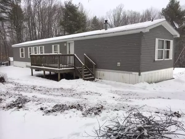 83 Perkins RD, Monmouth, ME 04259