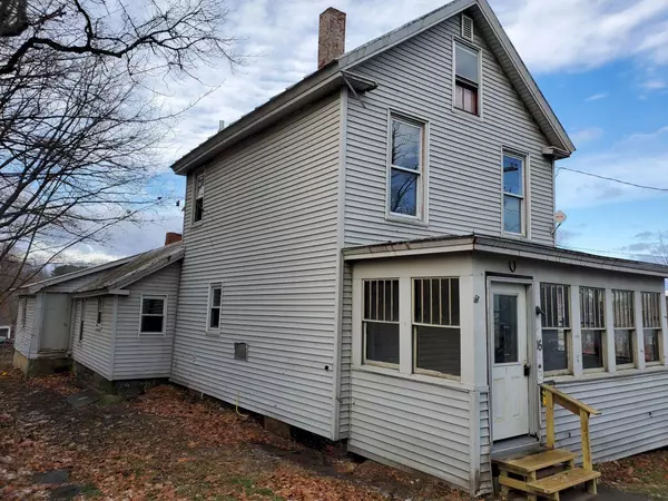 15 Main ST, Skowhegan, ME 04976