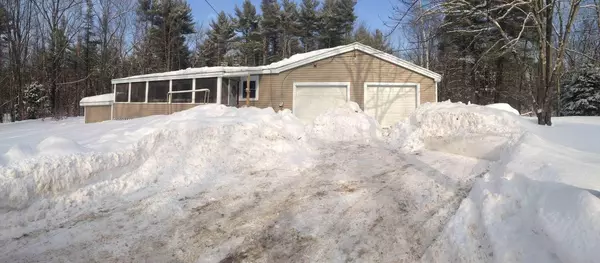 395 Hatch RD, Auburn, ME 04210