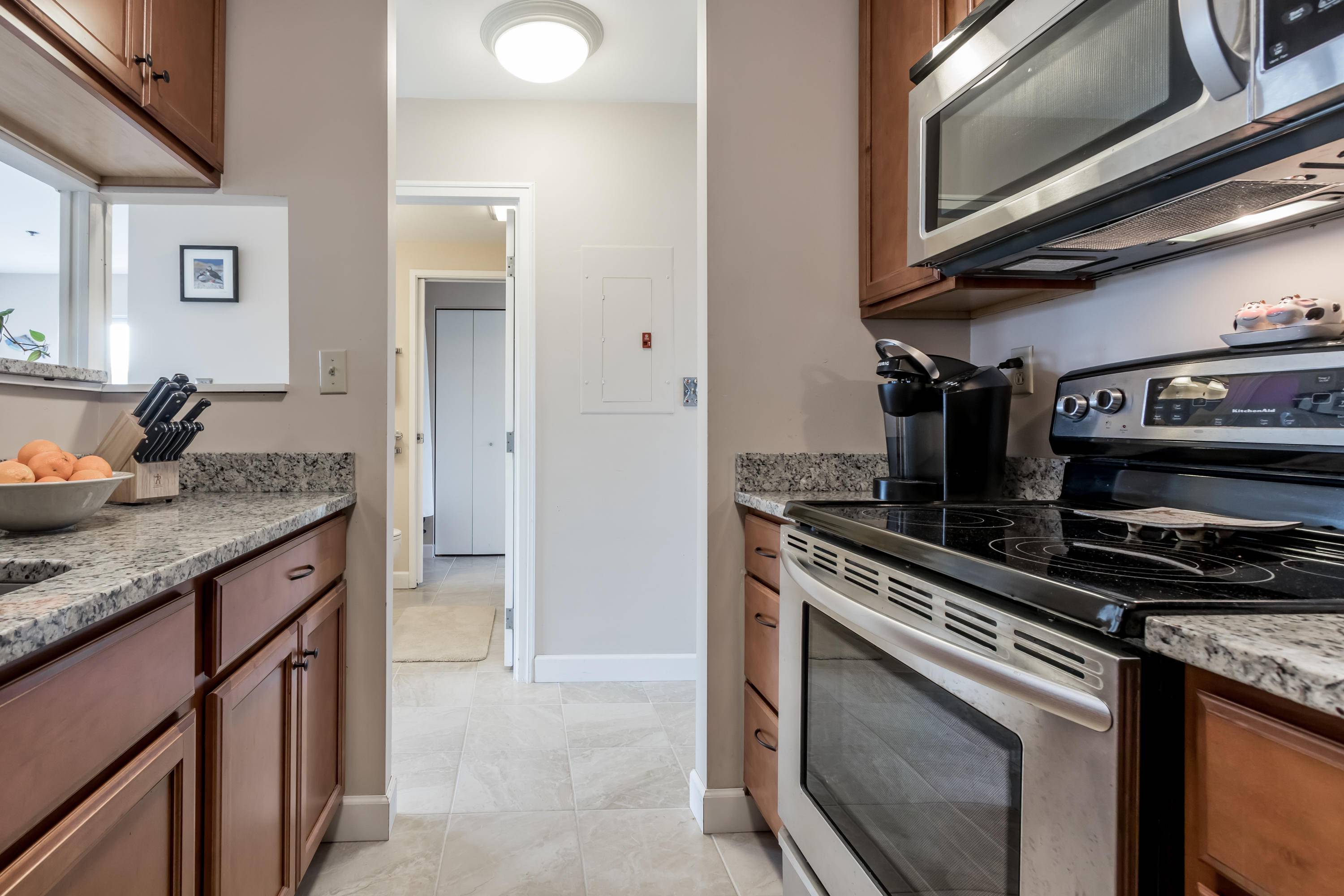 South Portland, ME 04106,148 Breakwater DR #316