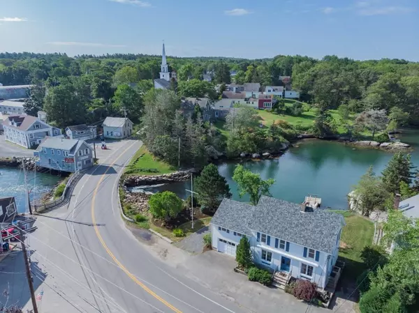 Boothbay, ME 04544,211 Ocean Point RD