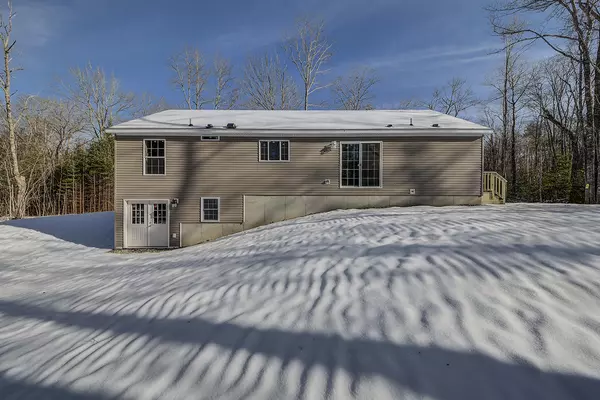 Warren, ME 04864,58 Roy DR